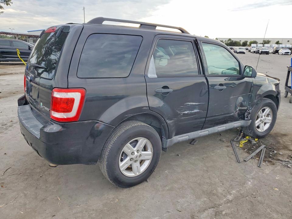 Продаж на аукціоні авто 2011 Ford Escape, vin: 1FMCU5K39BKA09689, номер лоту: 70901056