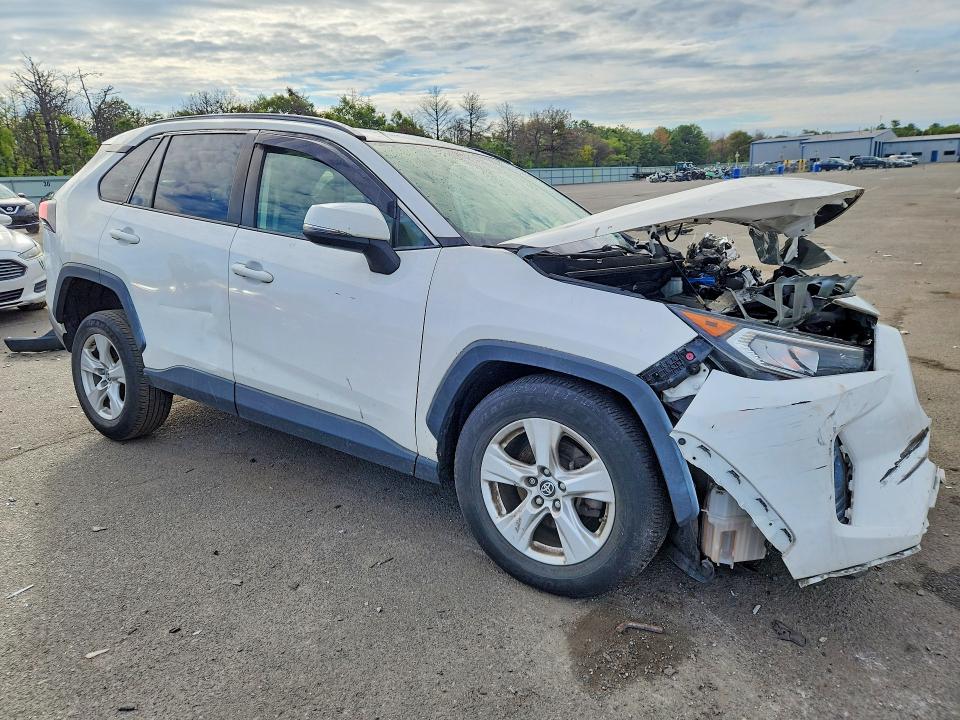 Продаж на аукціоні авто 2019 Toyota Rav4, vin: JTMP1RFV1KD046838, номер лоту: 69010526