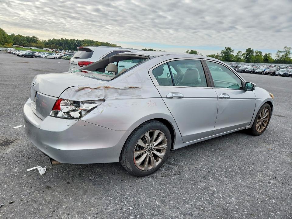 70772516 :رقم المزاد ، 1HGCP26818A098562 vin ، 2008 Honda Accord مزاد بيع