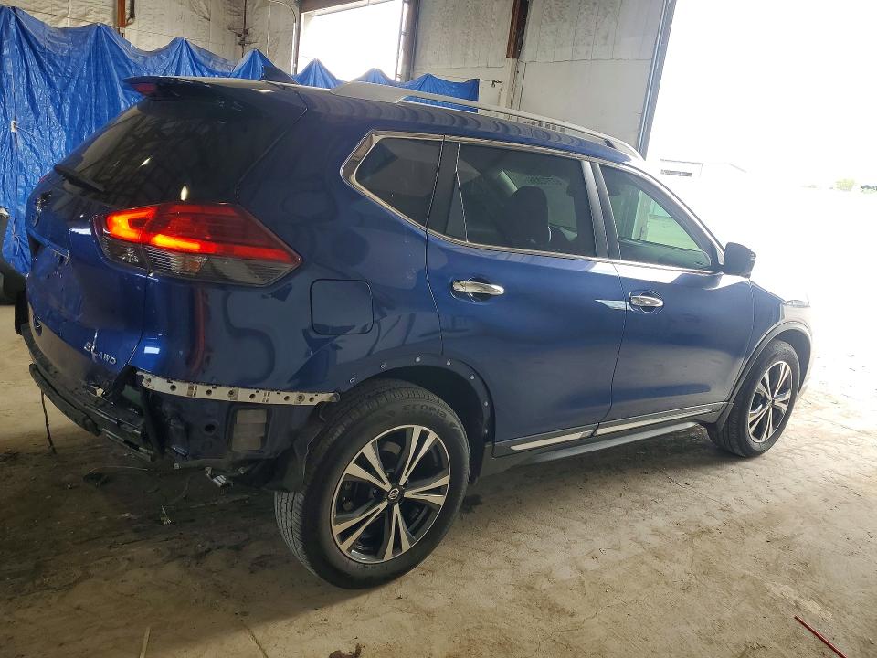 67772876 :رقم المزاد ، 5N1AT2MV9HC871465 vin ، 2017 Nissan Rogue مزاد بيع