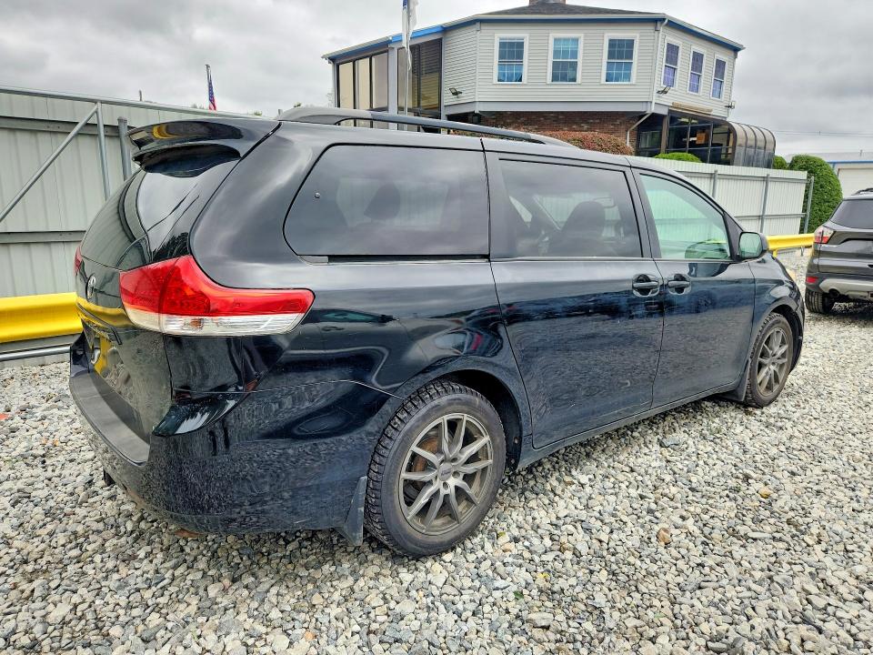 Продаж на аукціоні авто 2012 Toyota Sienna, vin: 5TDJK3DC1CS047768, номер лоту: 59411746