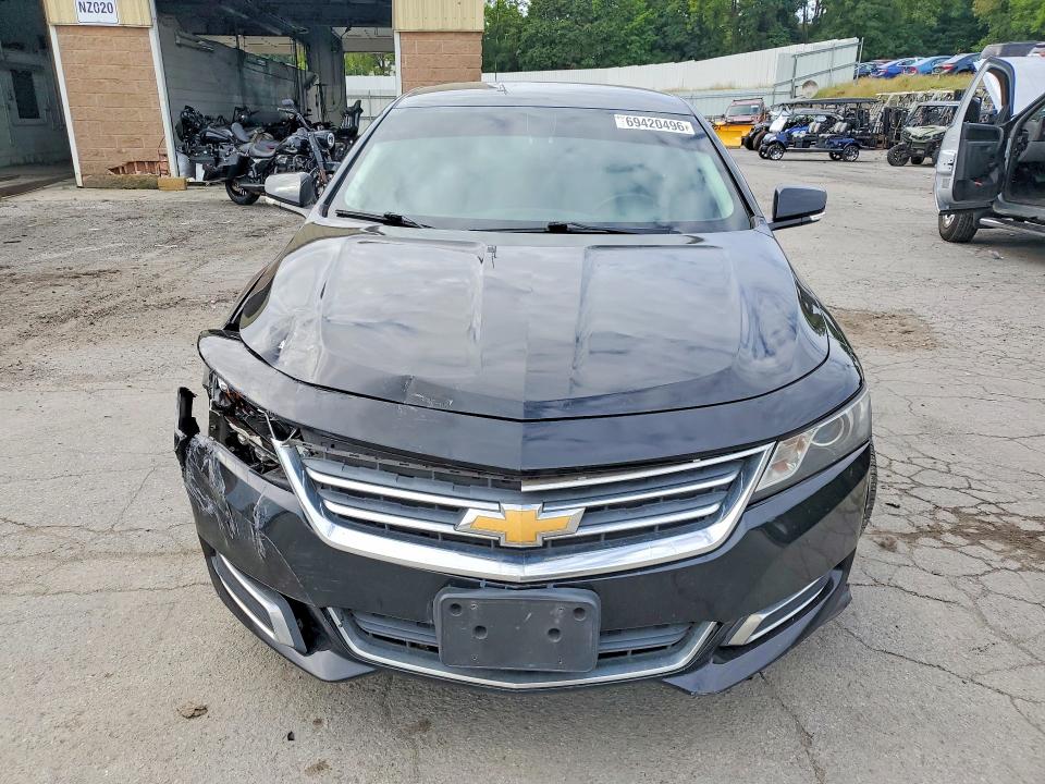 69420496 :رقم المزاد ، 2G1105SA2H9173147 vin ، 2017 Chevrolet Impala مزاد بيع