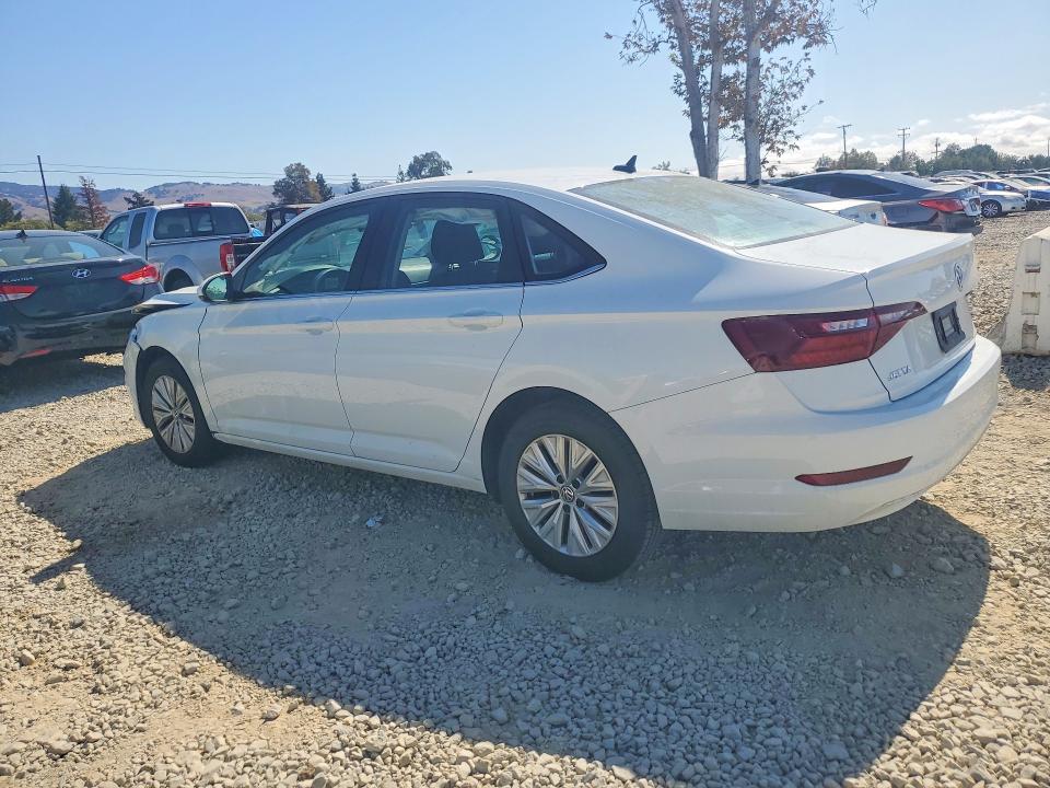 70183376 :رقم المزاد ، 3VWCB7BU3LM076813 vin ، 2020 Volkswagen Jetta مزاد بيع