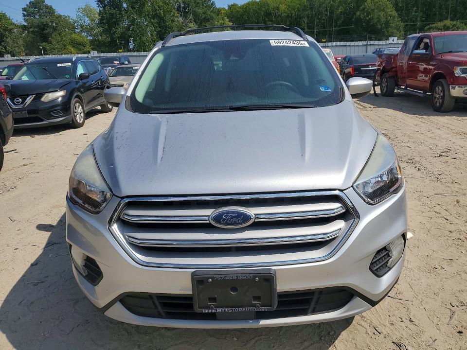 2018 Ford Escape მანქანა იყიდება აუქციონზე, vin: 1FMCU9GD4JUB76151, აუქციონის ნომერი: 69242436