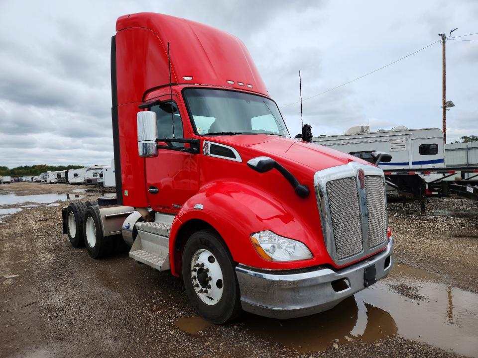 Продажа на аукционе авто 2019 Kenworth T680, vin: 1XKYDP9X1KJ233144, номер лота: 69930496