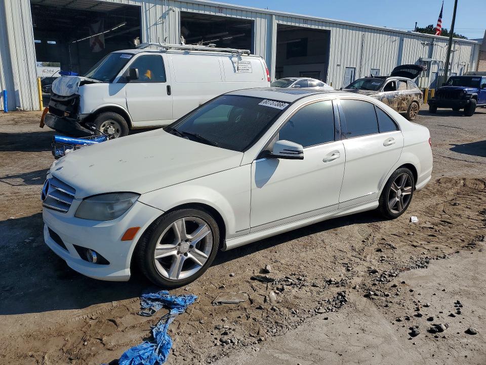 68757366 :رقم المزاد ، WDDGF5EB6AF388389 vin ، 2010 Mercedes-benz C مزاد بيع