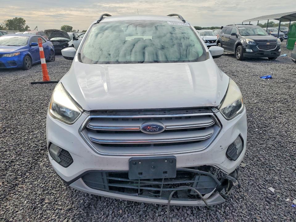 Продаж на аукціоні авто 2018 Ford Escape, vin: 1FMCU9G96JUC38564, номер лоту: 70327776
