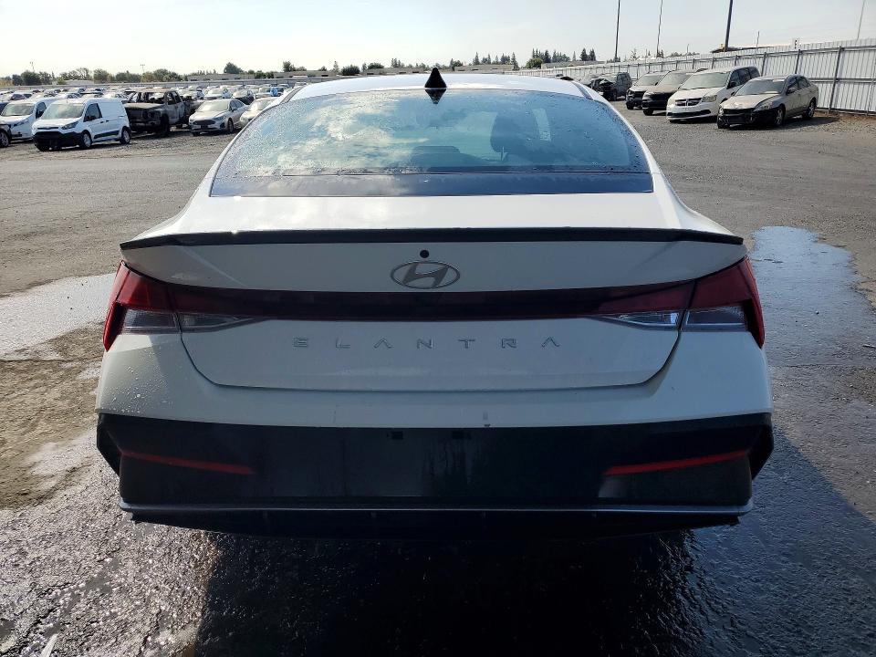 Продажа на аукционе авто 2026 Hyundai Elantra, vin: KMHLM4DG8TU132092, номер лота: 69810676
