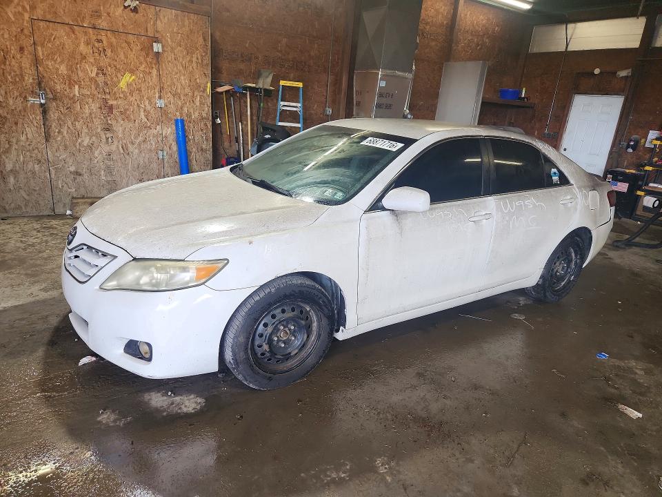 68871716 :رقم المزاد ، 4T4BF3EKXAR077022 vin ، 2010 Toyota Camry مزاد بيع