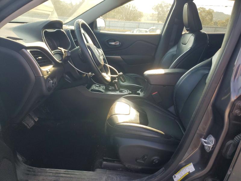 69031596 :رقم المزاد ، 1C4PJLLN0KD316725 vin ، 2019 Jeep Cherokee مزاد بيع