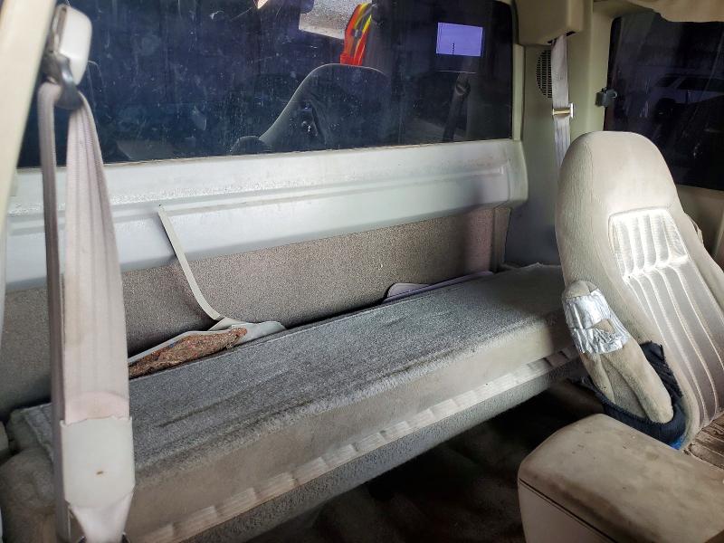 68794596 :رقم المزاد ، 2GCEC19Z9R1298683 vin ، 1994 Chevrolet Gmt-400 مزاد بيع