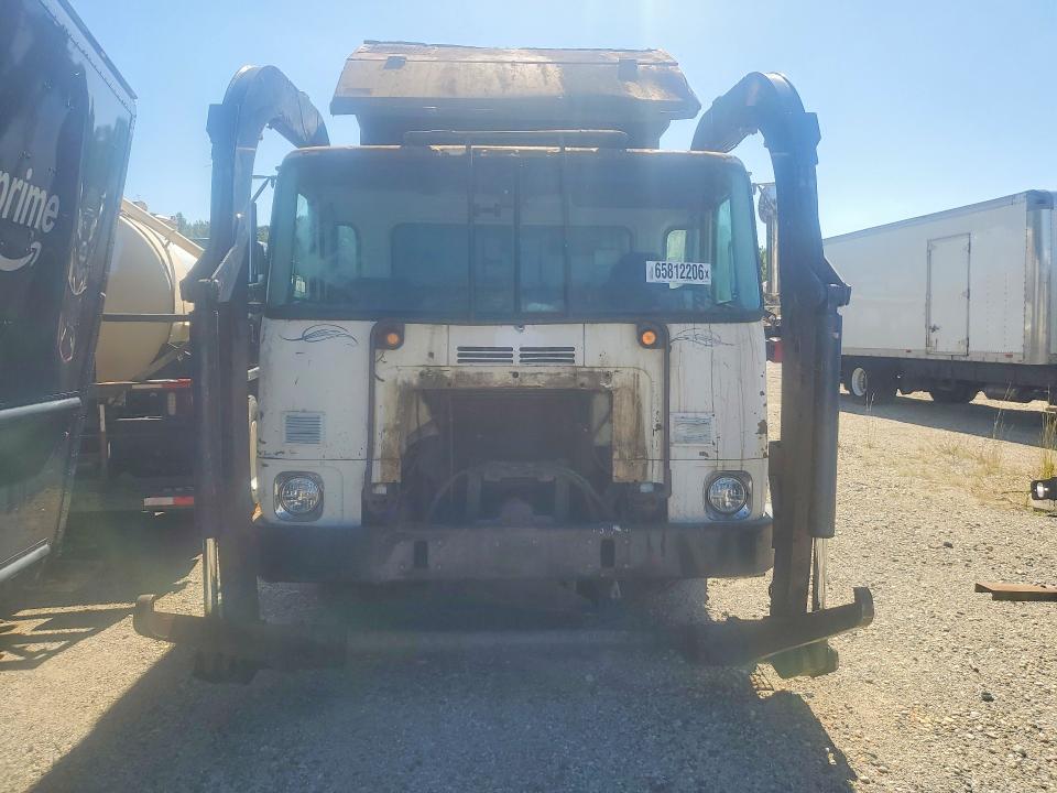 65812206 :رقم المزاد ، 5VCACLLE9CH213557 vin ، 2012 Autocar Llc Xpeditor مزاد بيع