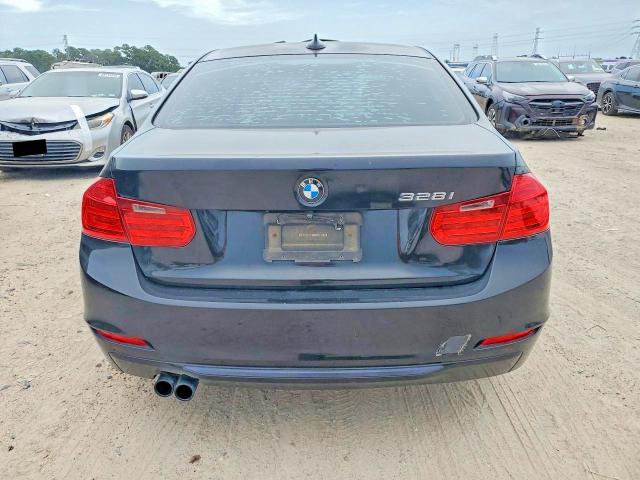 69302236 :رقم المزاد ، WBA3C1G53DNR48264 vin ، 2013 Bmw 328 مزاد بيع