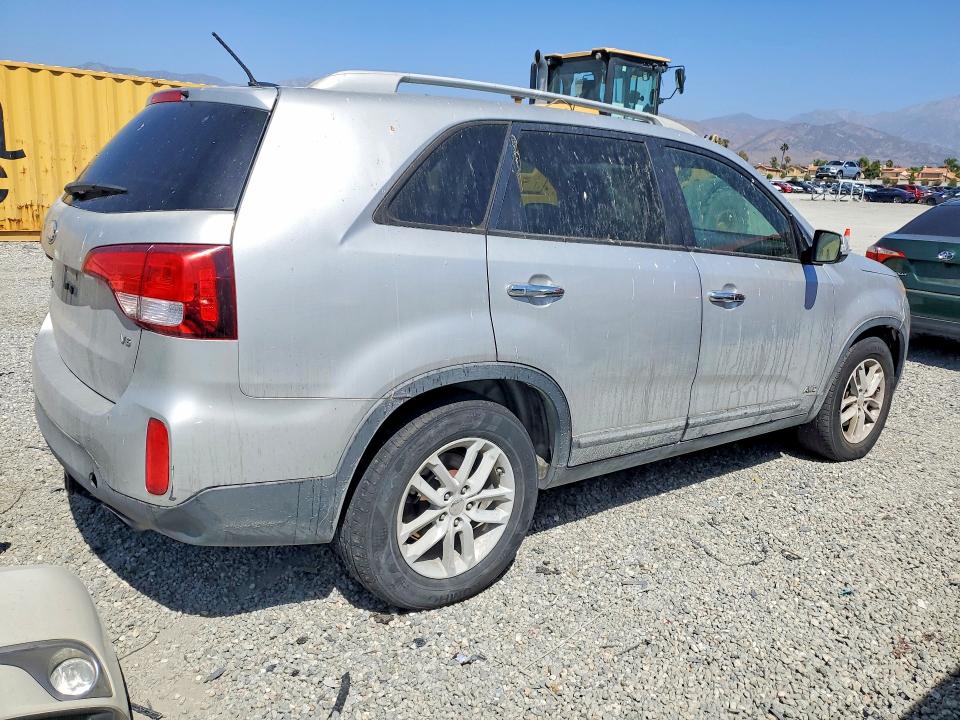 69356136 :رقم المزاد ، 5XYKTDA78FG600254 vin ، 2015 Kia Sorento مزاد بيع