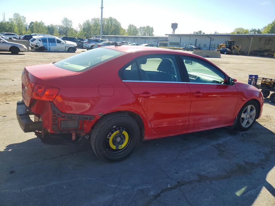 68678006 :رقم المزاد ، 3VWLL7AJXEM368952 vin ، 2014 Volkswagen Jetta مزاد بيع