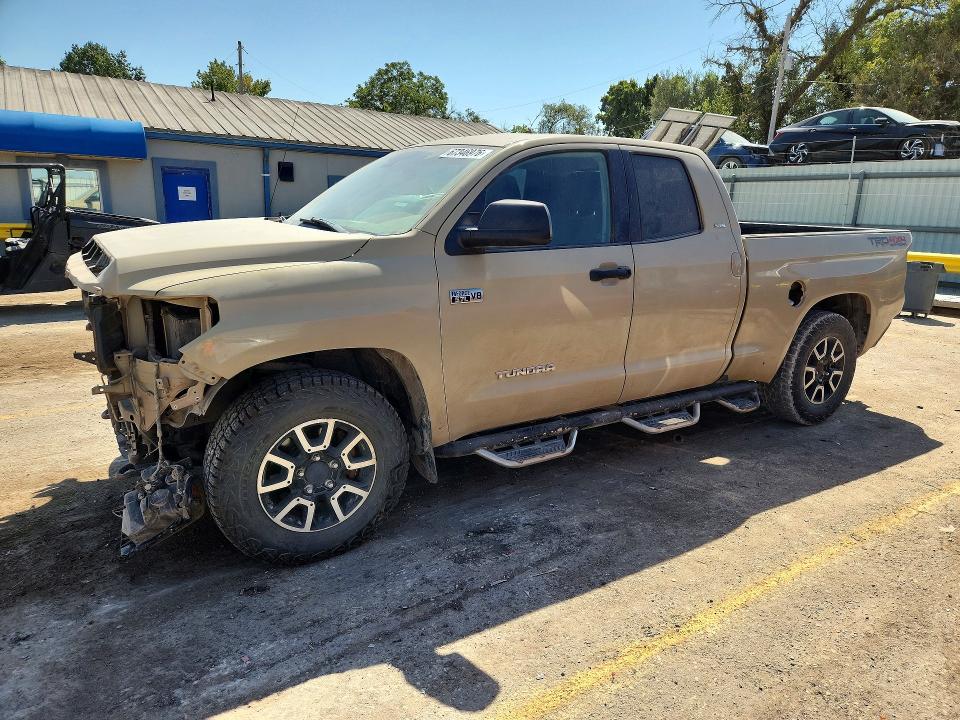 67346976 :رقم المزاد ، 5TFUW5F19JX759249 vin ، 2018 Toyota Tundra مزاد بيع