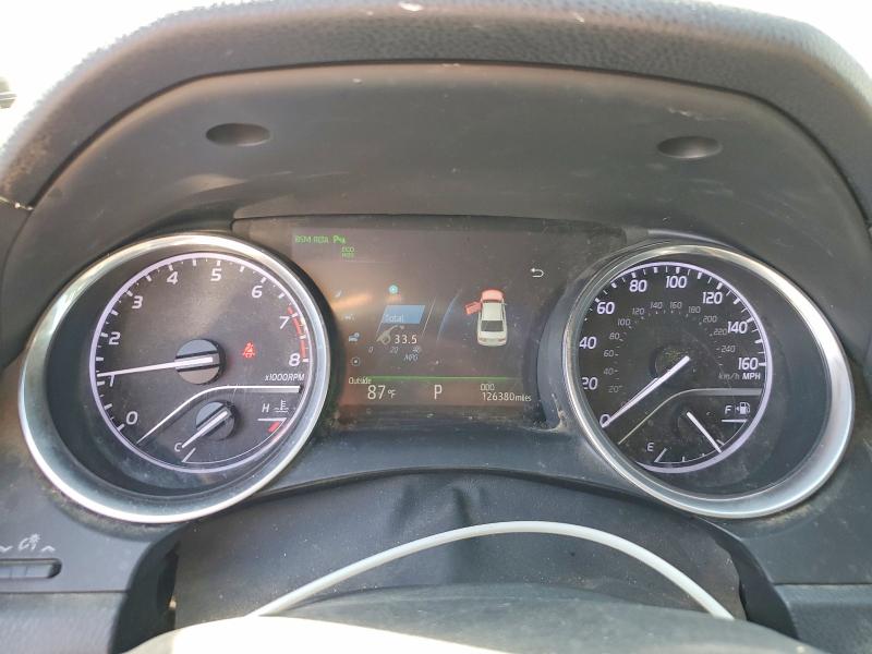 67895486 :رقم المزاد ، 4T1B11HK5JU553606 vin ، 2018 Toyota Camry مزاد بيع