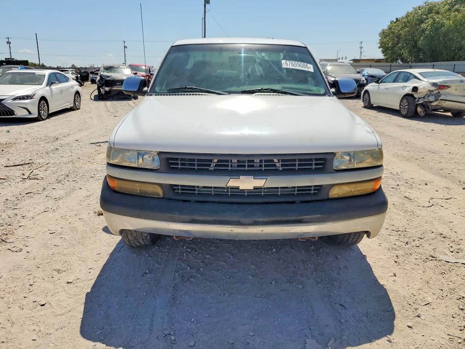 Продаж на аукціоні авто 2000 Chevrolet Silverado, vin: 1GCEC19T1YE408618, номер лоту: 67609086