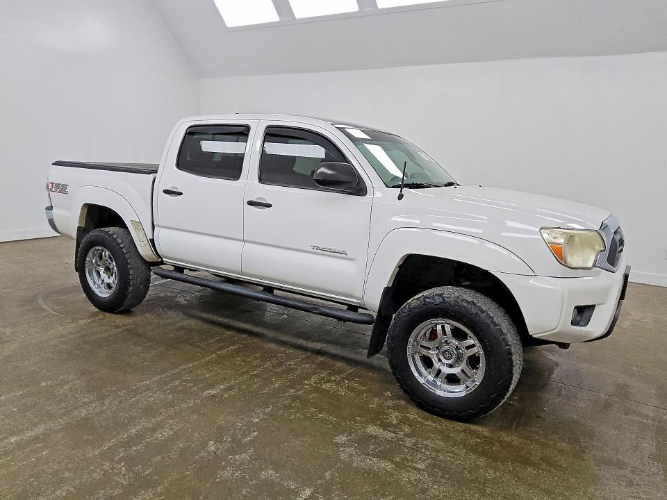 Продажа на аукционе авто 2015 Toyota Tacoma, vin: 5TFJU4GN7FX069706, номер лота: 69557496