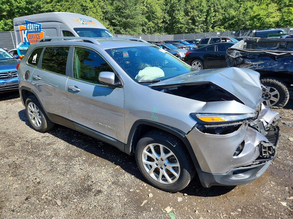 67814796 :رقم المزاد ، 1C4PJLCB2EW162839 vin ، 2014 Jeep Cherokee مزاد بيع