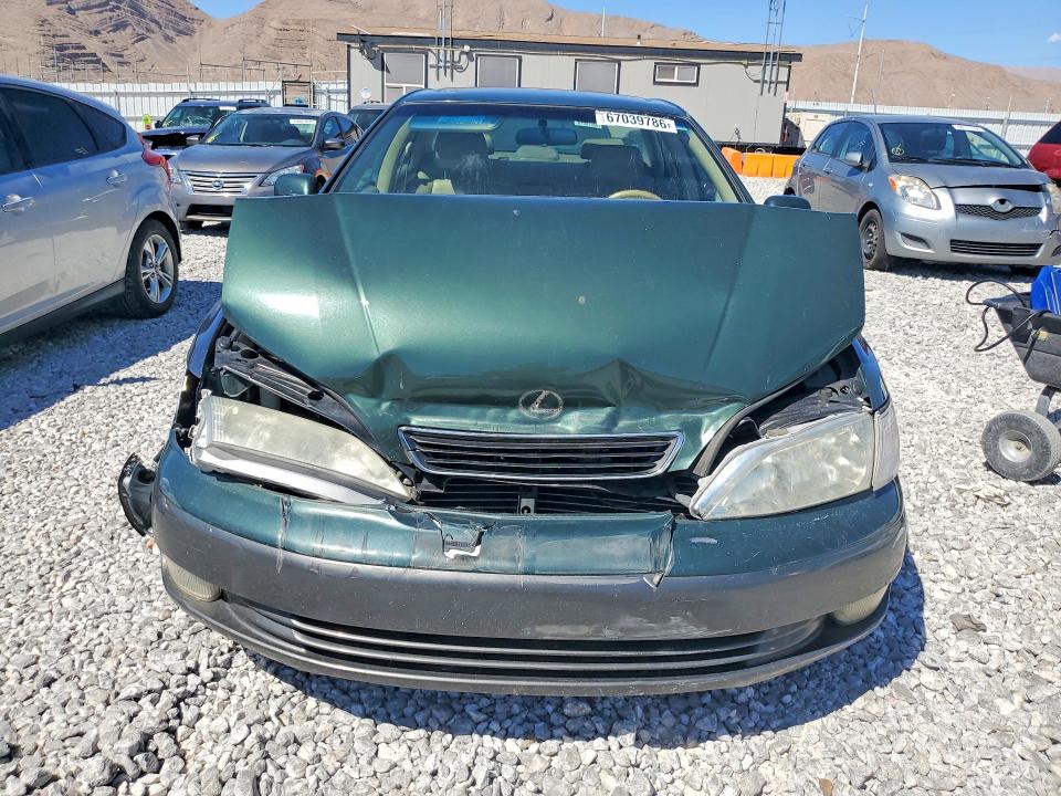 1999 Lexus Es მანქანა იყიდება აუქციონზე, vin: JT8BF28G0X5053717, აუქციონის ნომერი: 67039786