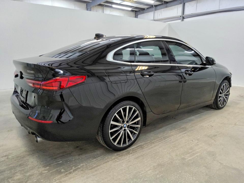 66944556 :رقم المزاد ، WBA53AK08M7H53143 vin ، 2021 Bmw 228i مزاد بيع