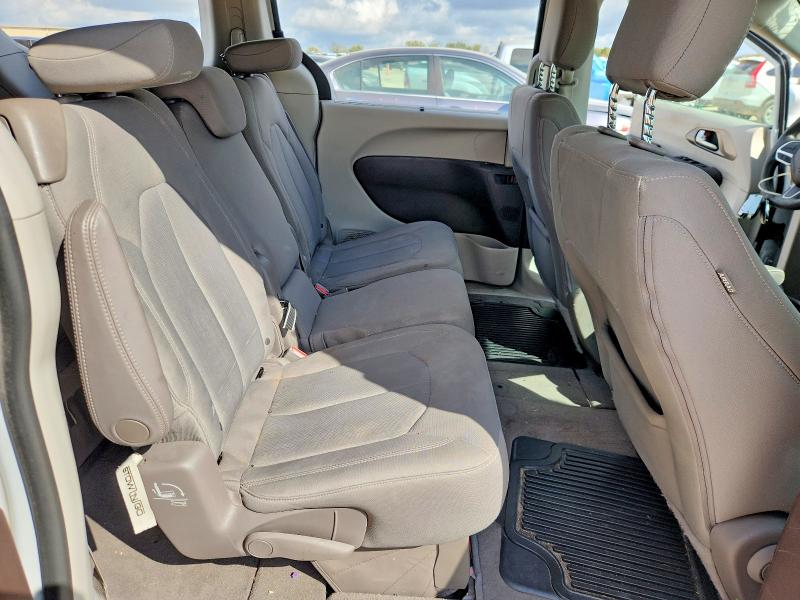 70697356 :رقم المزاد ، 2C4RC1FGXKR526623 vin ، 2019 Chrysler Pacifica مزاد بيع