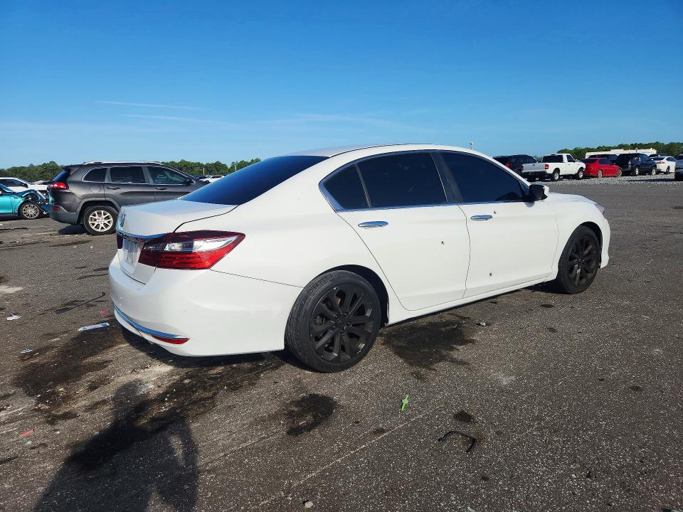 Продаж на аукціоні авто 2016 Honda Accord, vin: 1HGCR2F33GA111342, номер лоту: 69355046