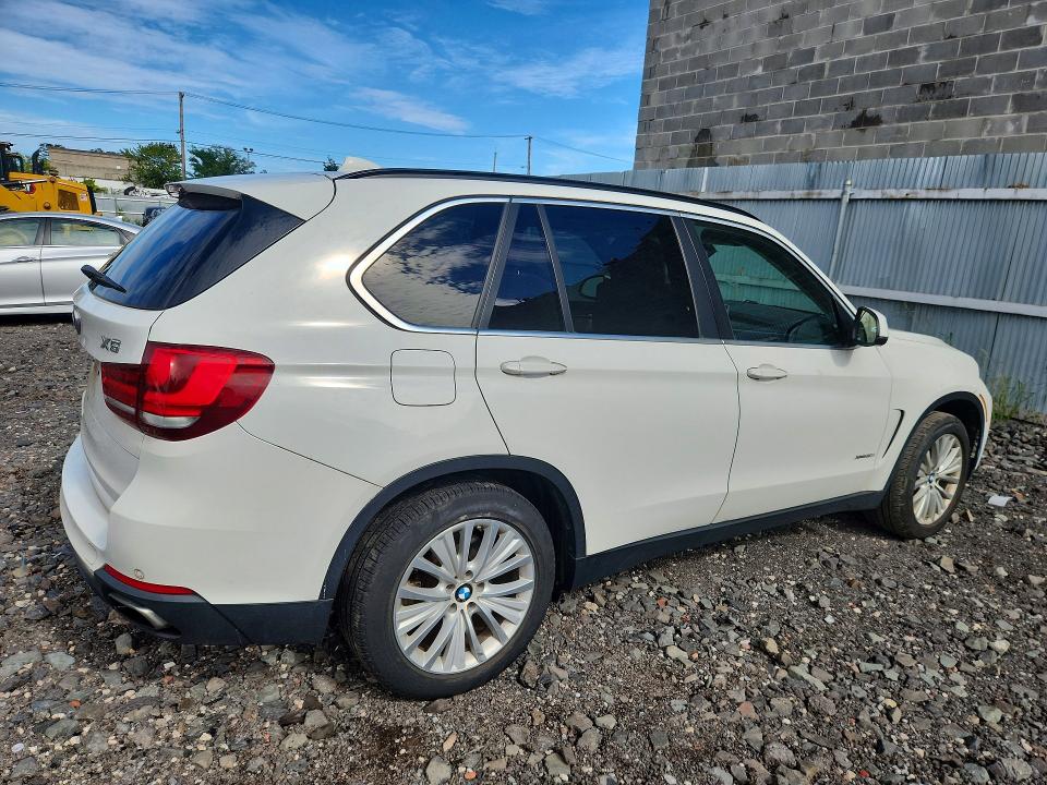 2015 Bmw X5 მანქანა იყიდება აუქციონზე, vin: 5UXKR6C59F0J78490, აუქციონის ნომერი: 68757356