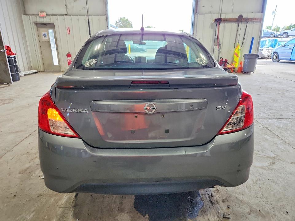 67742806 :رقم المزاد ، 3N1CN7AP9HL836393 vin ، 2017 Nissan Versa مزاد بيع