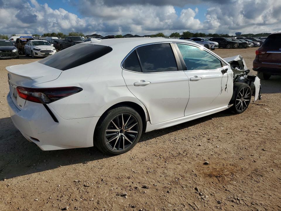 Aukcja sprzedaży 2022 Toyota Camry, vin: 4T1G11AK5NU057274, numer aukcji: 69611156