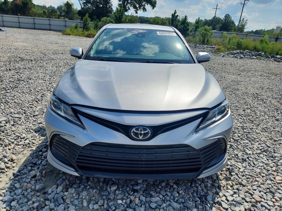 2022 Toyota Camry მანქანა იყიდება აუქციონზე, vin: 4T1C11AK5NU649675, აუქციონის ნომერი: 68806956