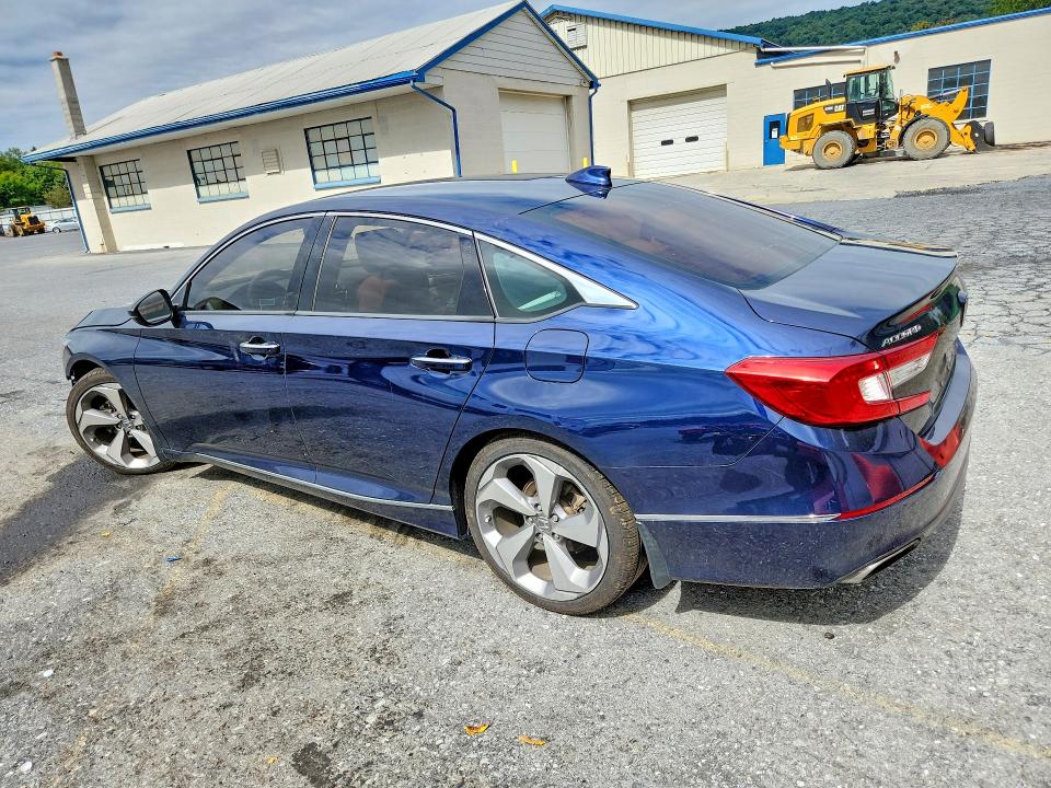 Aukcja sprzedaży 2018 Honda Accord, vin: 1HGCV1F96JA011527, numer aukcji: 68371566