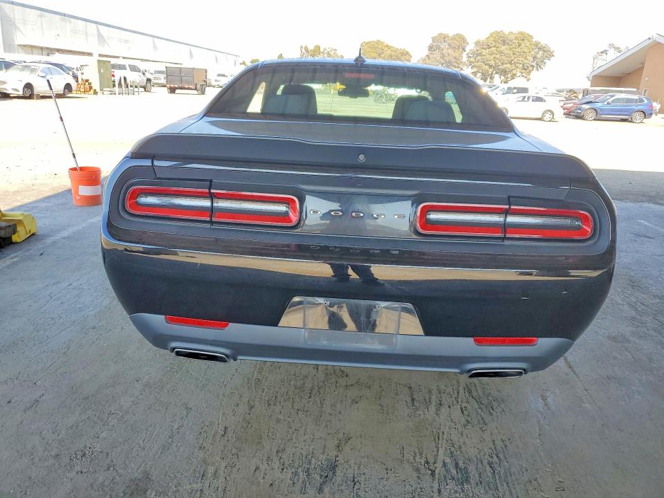 Продажа на аукционе авто 2016 Dodge Challenger, vin: 2C3CDZAG7GH245423, номер лота: 70023016
