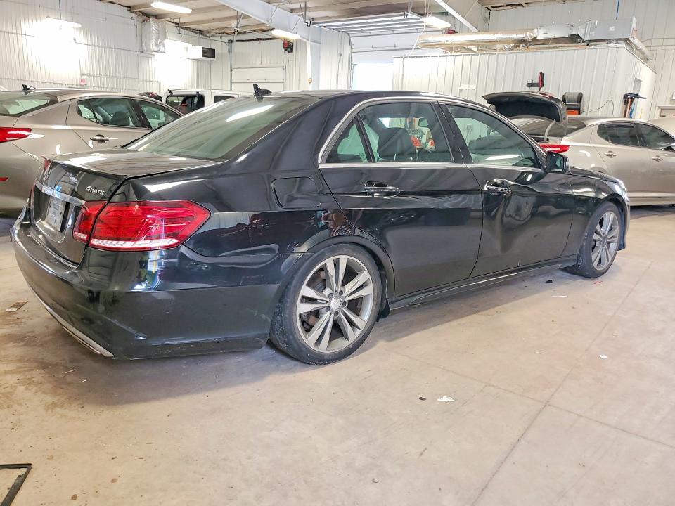 Продажа на аукционе авто 2016 Mercedes-benz E, vin: WDDHF8JB2GB176035, номер лота: 70693226