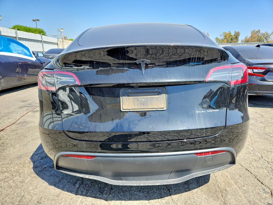 2023 Tesla Model Y მანქანა იყიდება აუქციონზე, vin: 7SAYGAEE0PF941889, აუქციონის ნომერი: 68991136
