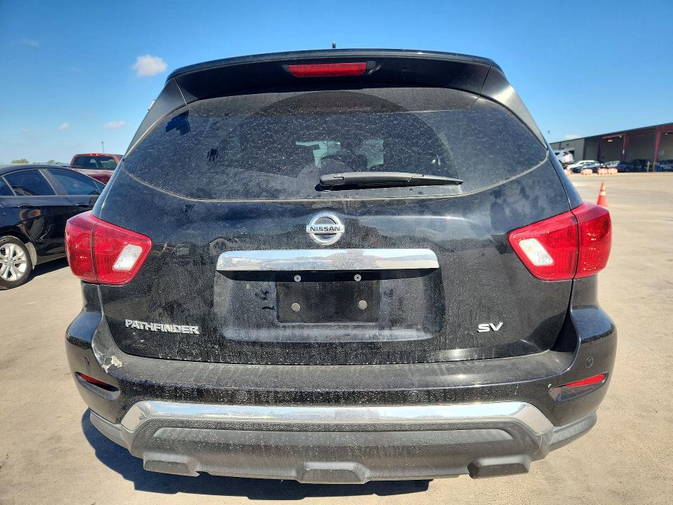 Продажа на аукционе авто 2017 Nissan Pathfinder, vin: 5N1DR2MN1HC613999, номер лота: 68950676