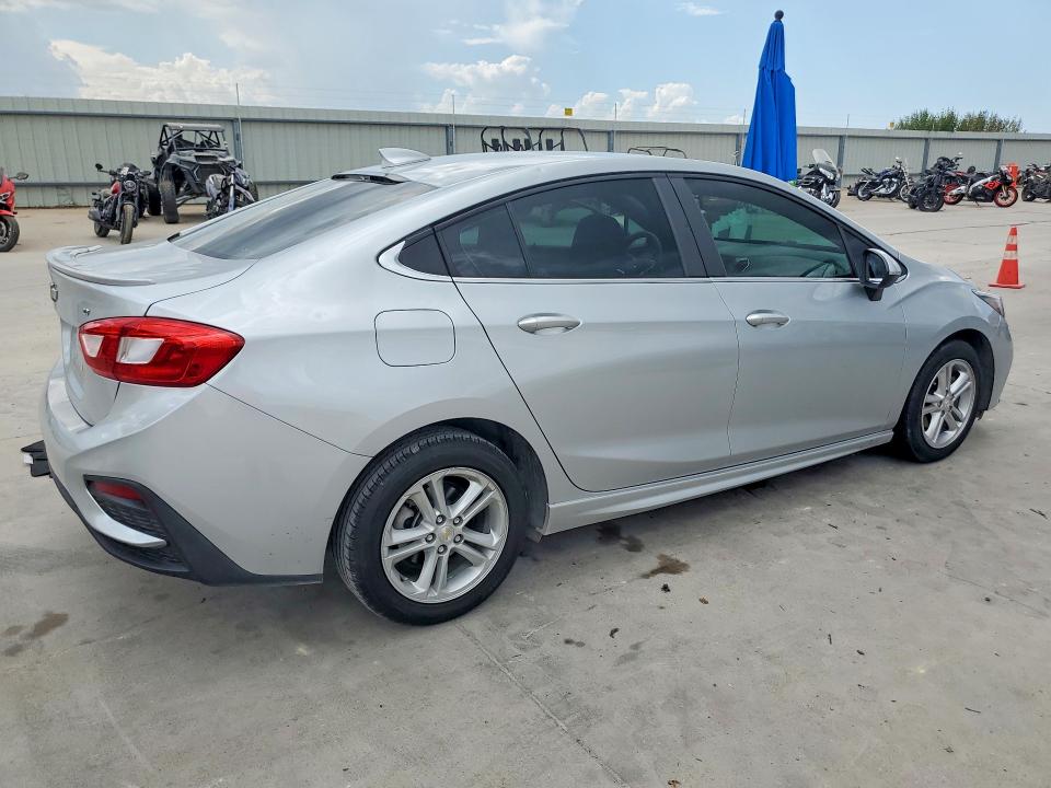 68823116 :رقم المزاد ، 1G1BE5SM6H7147345 vin ، 2017 Chevrolet Cruze مزاد بيع
