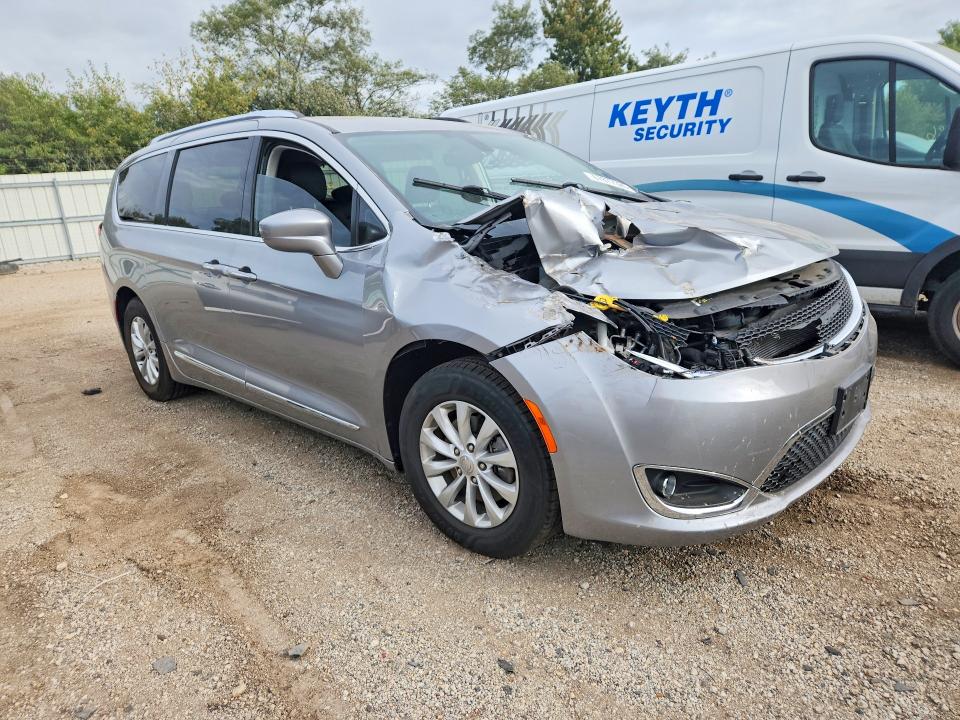 Продаж на аукціоні авто 2018 Chrysler Pacifica, vin: 2C4RC1BG3JR277439, номер лоту: 67877326