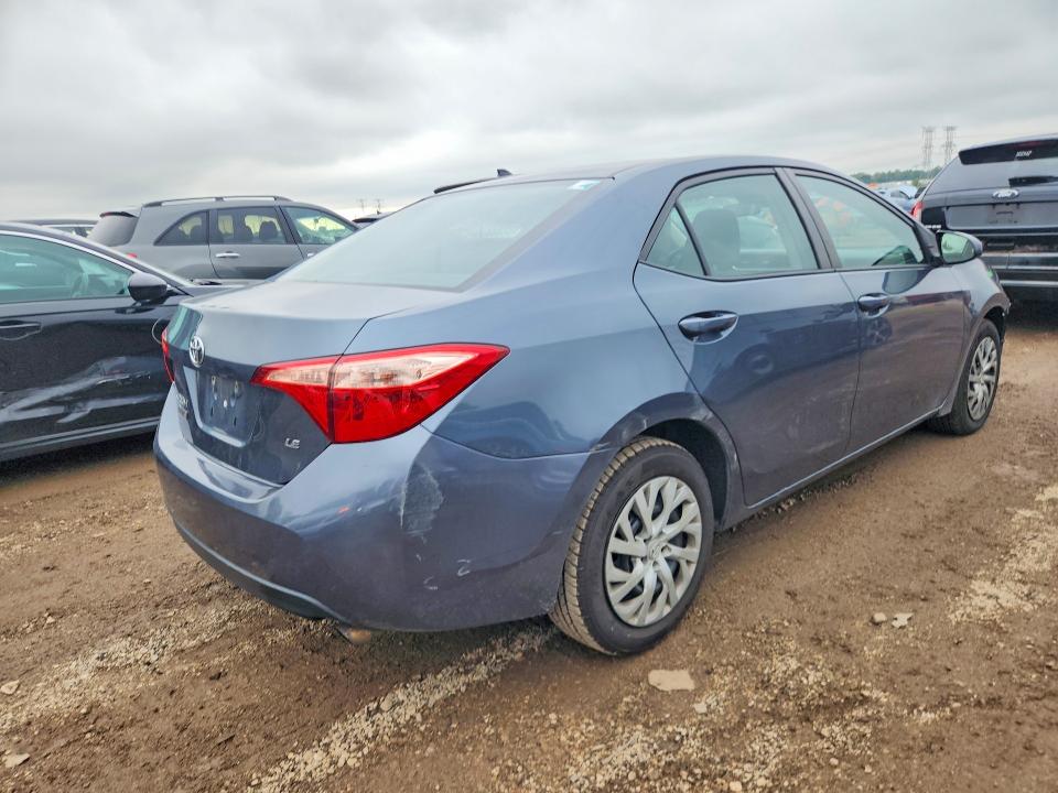 2017 Toyota Corolla მანქანა იყიდება აუქციონზე, vin: 2T1BURHE8HC883512, აუქციონის ნომერი: 68702226