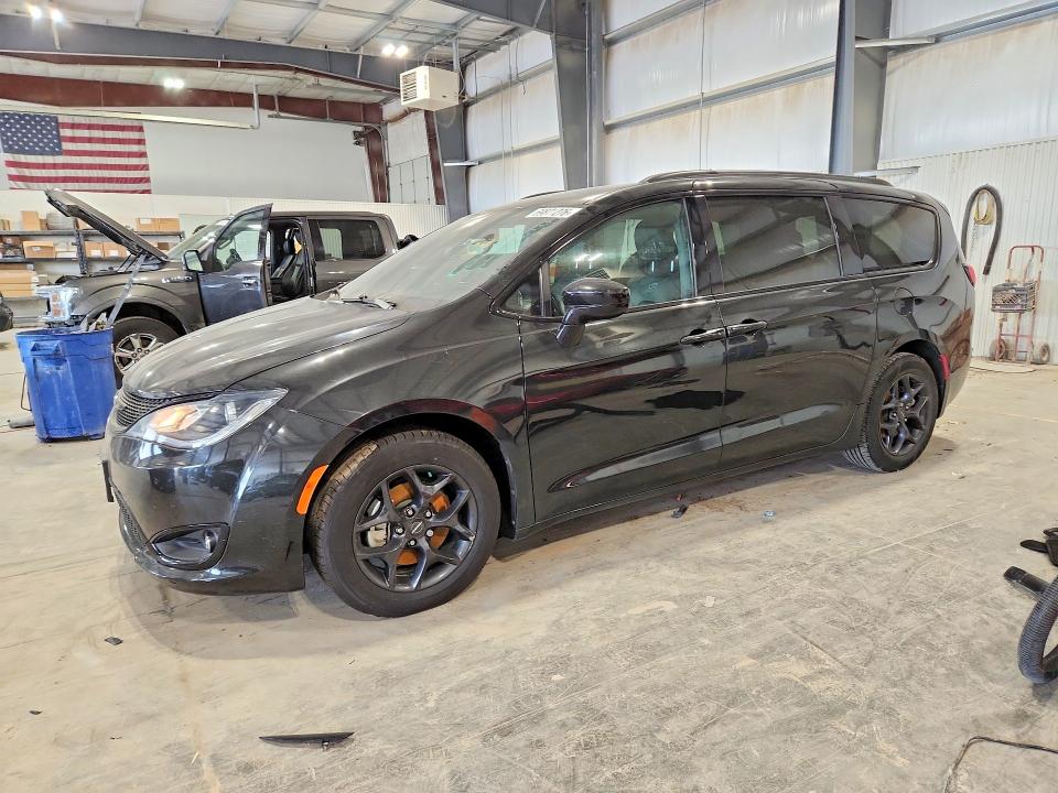 Продажа на аукционе авто 2019 Chrysler Pacifica, vin: 2C4RC1EG5KR629112, номер лота: 69871276