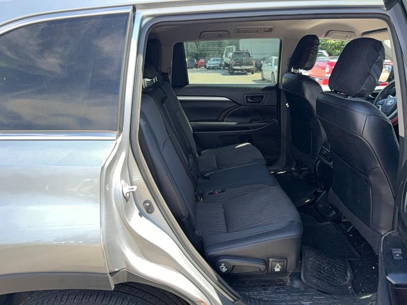 Продаж на аукціоні авто 2016 Toyota Highlander, vin: 5TDBKRFH4GS255097, номер лоту: 69370426