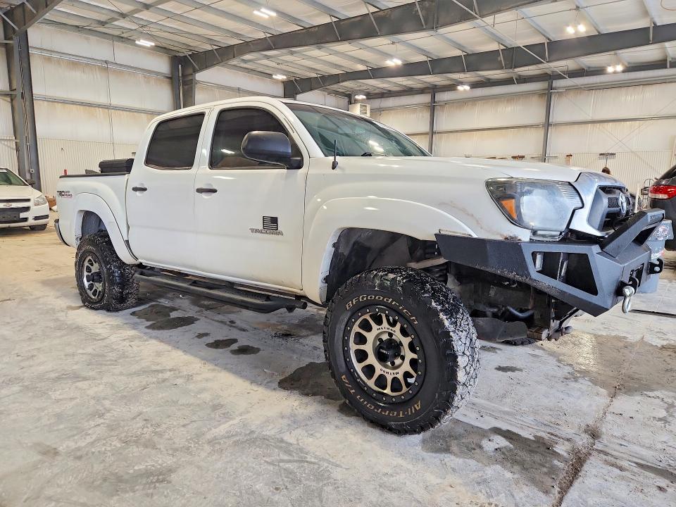 Продажа на аукционе авто 2013 Toyota Tacoma, vin: 3TMLU4EN8DM112366, номер лота: 70308866