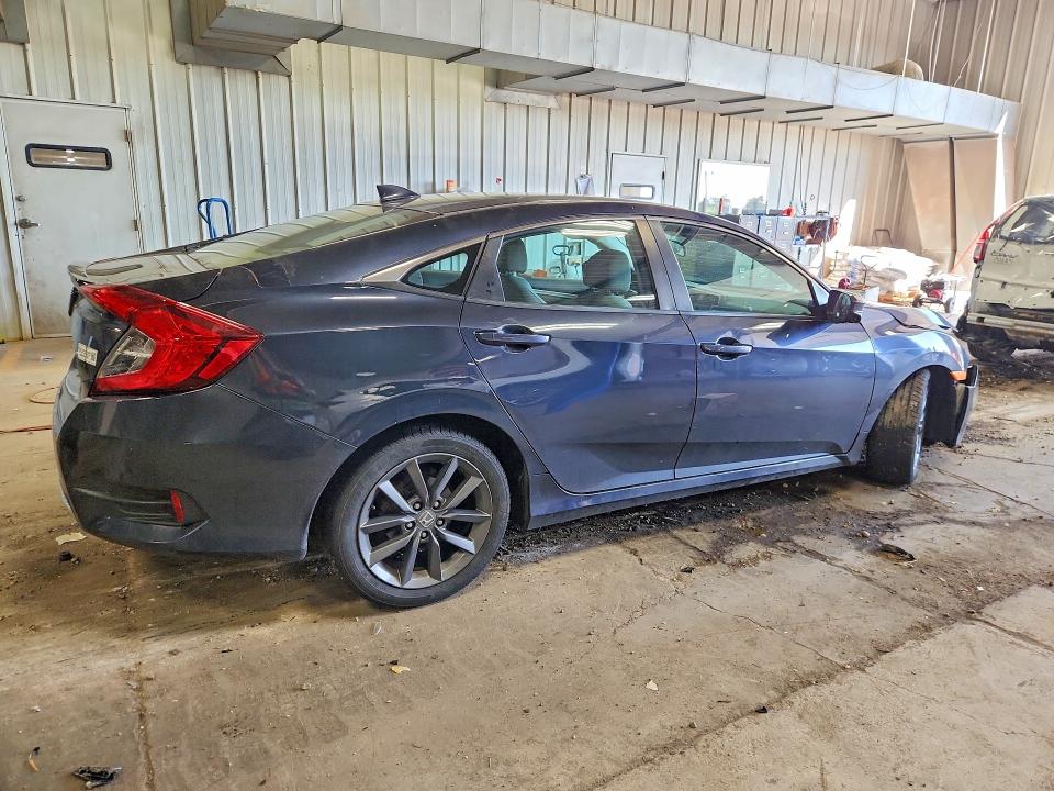 68604776 :رقم المزاد ، 19XFC1F34KE000926 vin ، 2019 Honda Civic مزاد بيع