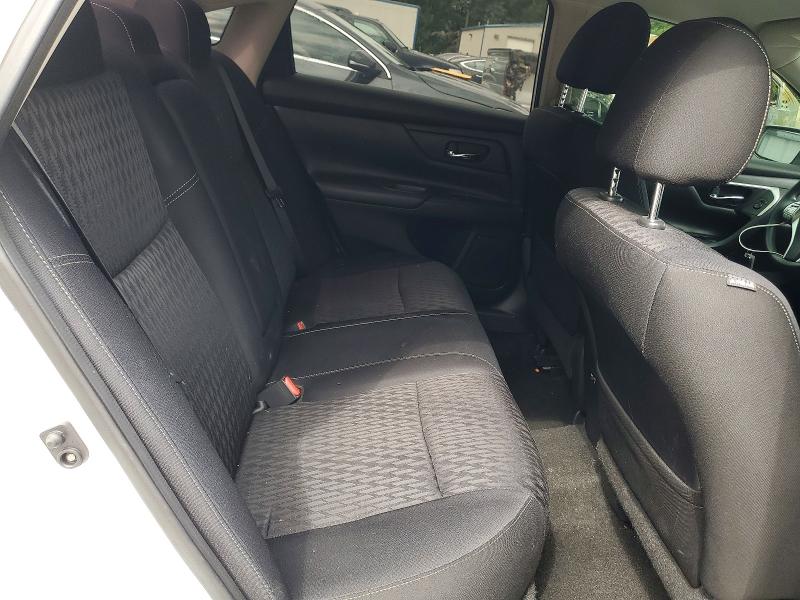 Auction sale of the 2018 Nissan Altima, vin: 1N4AL3AP1JC260857, lot number: 67213626
