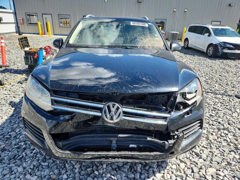68385586 :رقم المزاد ، WVGEK9BP4CD011557 vin ، 2012 Volkswagen Touareg مزاد بيع