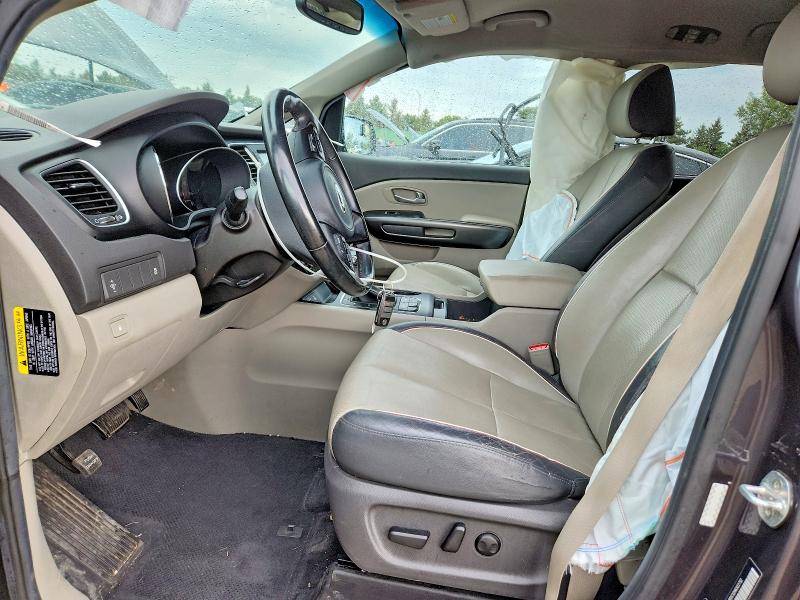 68920046 :رقم المزاد ، KNDMB5C12H6322712 vin ، 2017 Kia Sedona مزاد بيع