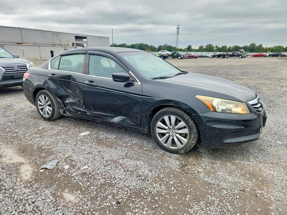 Продажа на аукционе авто 2011 Honda Accord, vin: 1HGCP2F76BA071453, номер лота: 69700916
