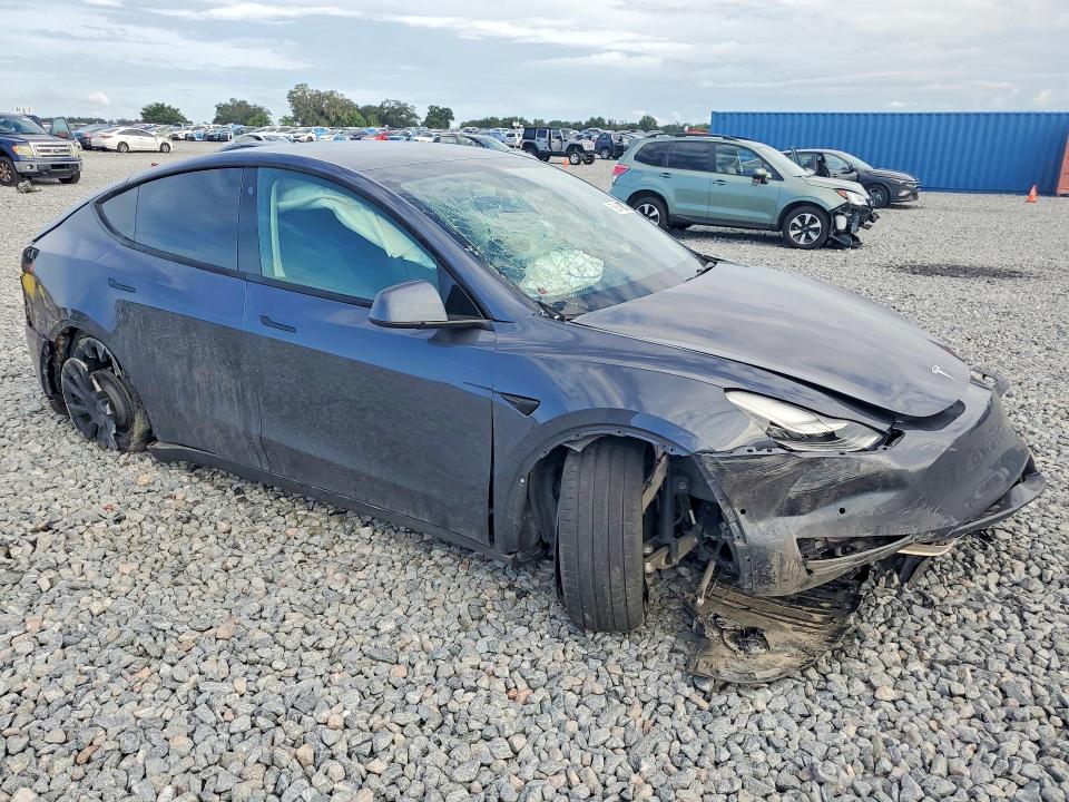 69246996 :رقم المزاد ، 5YJYGDEDXMF112846 vin ، 2021 Tesla Model Y مزاد بيع
