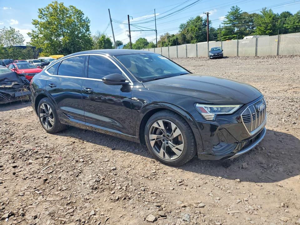 Продажа на аукционе авто 2021 Audi E-tron, vin: WA11AAGE4MB010723, номер лота: 68282076